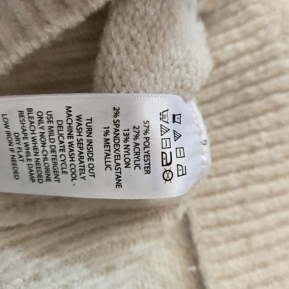 CUPCAKES & CASHMERE Soft Sweater With Boston Terrier And Pink Scarf. Size Large - Picture 8 of 8